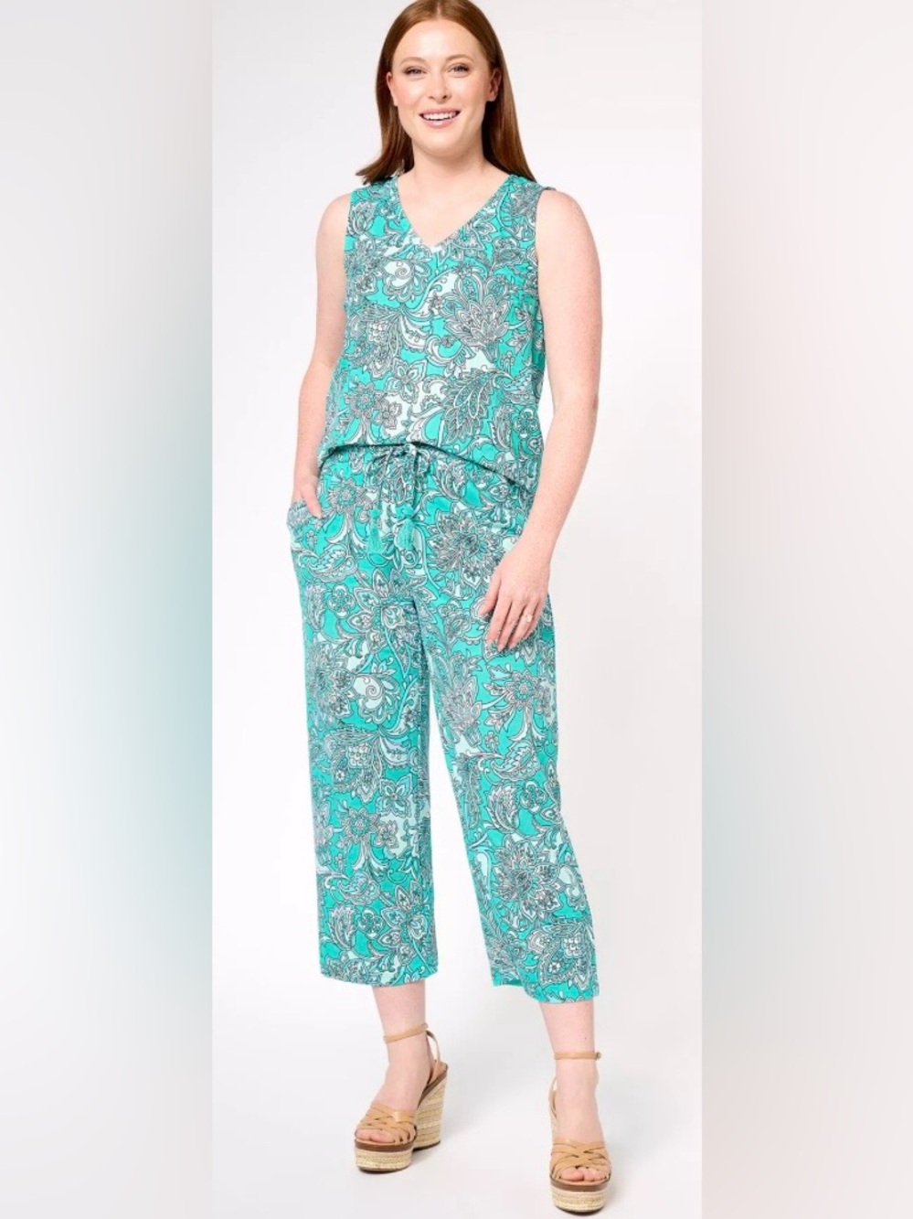 Belle Beach by Kim Gravel XL V-Neck
Cabana Knit Tank Cropped Beach Pant Set